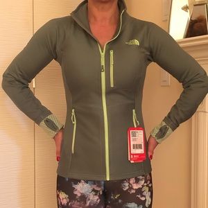 NWT NorthFace FuzeForm fullzip activewear jacket